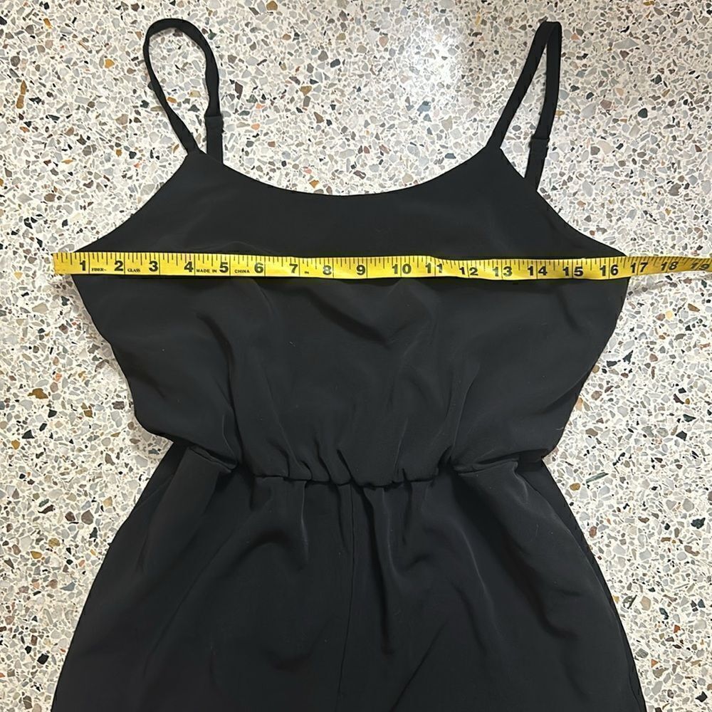 Alice + Olivia black romper shorts one piece 4 - Picture 6 of 8